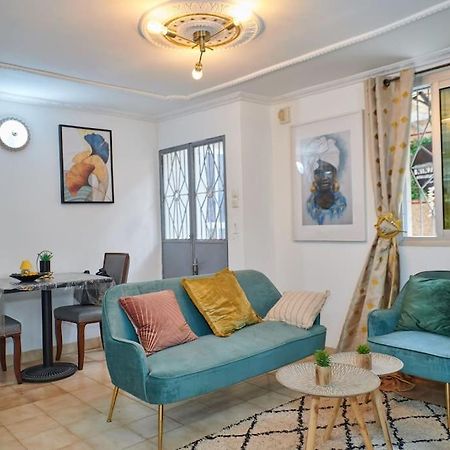 Ninja House Studio Chic Le Turquois Dore Yaounde Exterior photo
